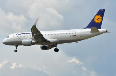 Photo of aircraft D-AIZQ operated by Lufthansa