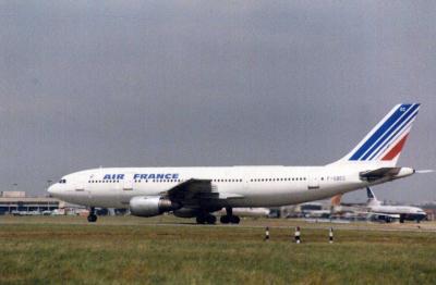 Photo of aircraft F-GBEC operated by Air France