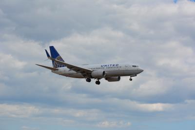Photo of aircraft N24706 operated by United Airlines