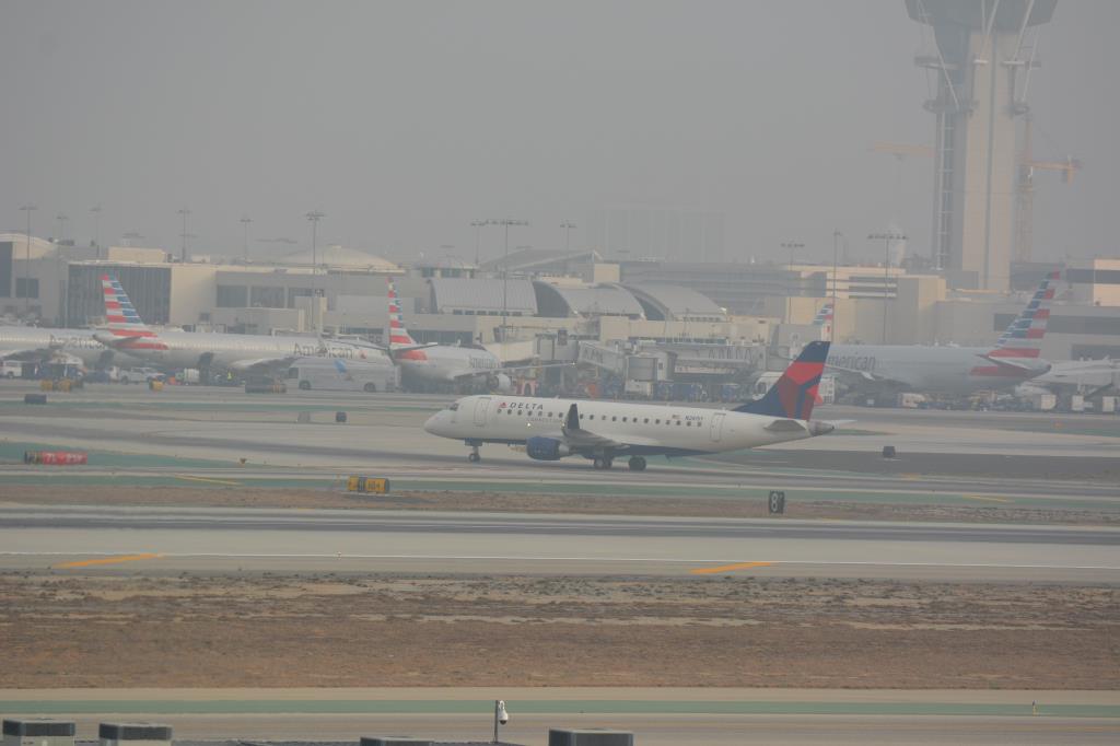 Photo of aircraft N261SY operated by Delta Connection
