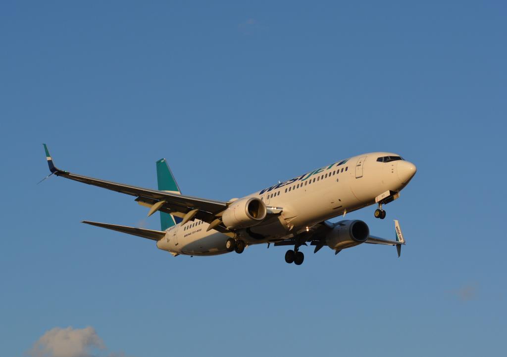 Photo of aircraft C-GKWA operated by WestJet