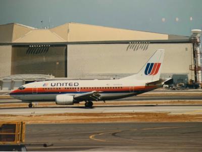 Photo of aircraft N918UA operated by United Airlines