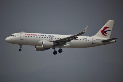 Photo of aircraft B-8856 operated by China Eastern Airlines