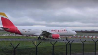 Image of aircraft registration EC-MCB - A A320-214 operated by Iberia Express
