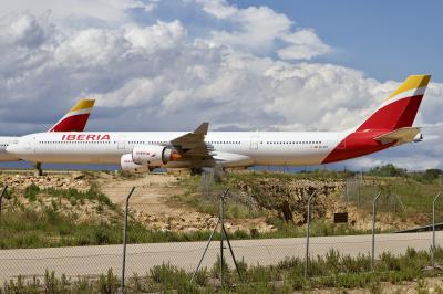 Image of aircraft registration EC-IZY - A A340-642 operated by Iberia