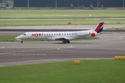 Photo of aircraft F-GUEA operated by HOP!