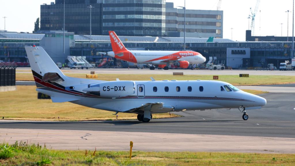Photo of aircraft CS-DXX operated by Netjets Europe