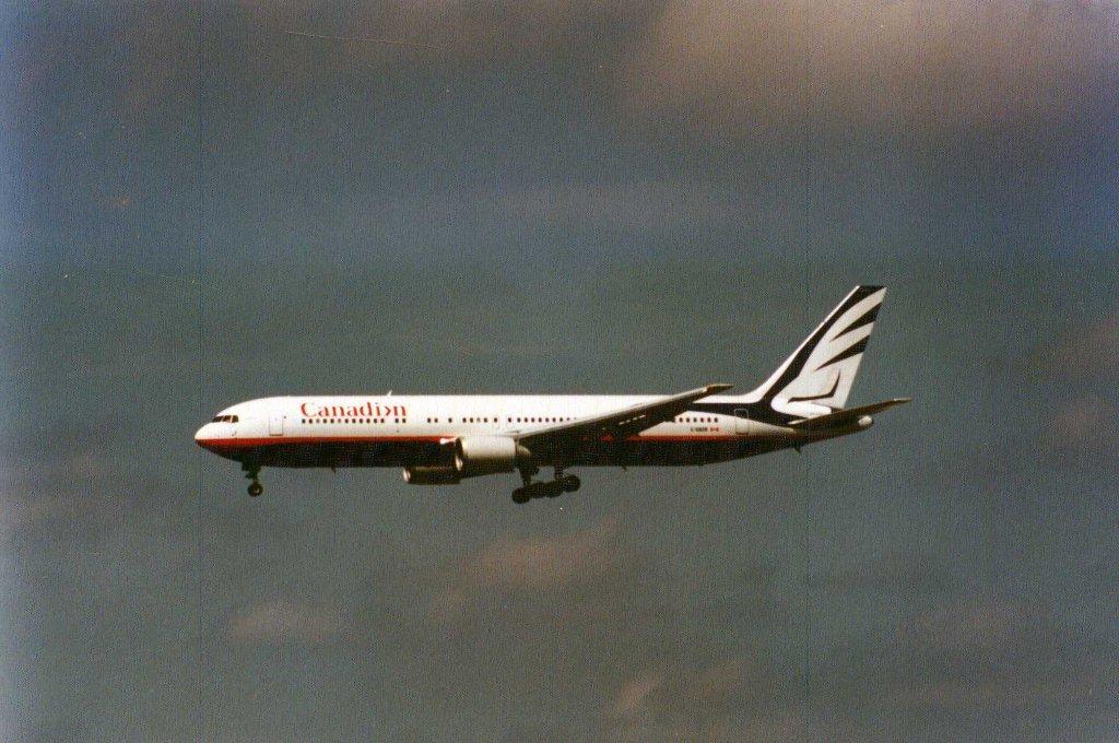 Photo of aircraft C-GBZR operated by Canadian Airlines International