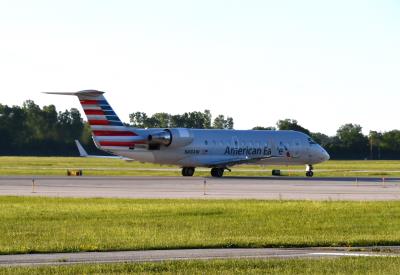 Photo of aircraft N410AW operated by Air Wisconsin