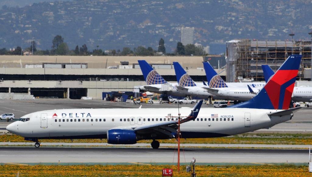 Photo of aircraft N382DA operated by Delta Air Lines