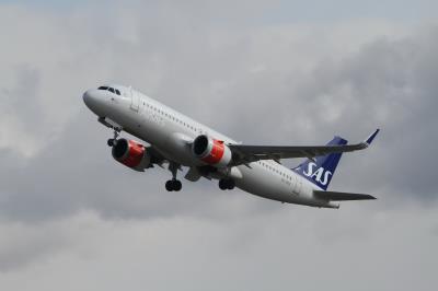 Photo of aircraft SE-DOX operated by SAS Scandinavian Airlines