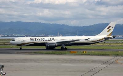 Photo of aircraft B-58303 operated by Starlux Airlines