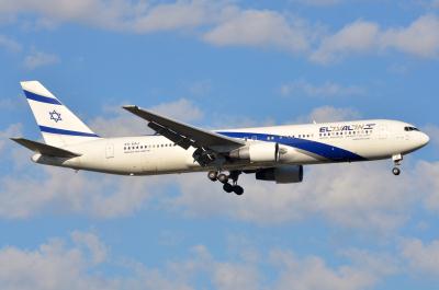Photo of aircraft 4X-EAJ operated by El Al Israel Airlines