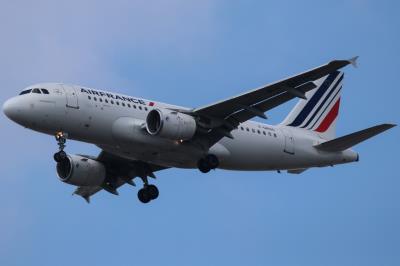 Photo of aircraft F-GRHO operated by Air France