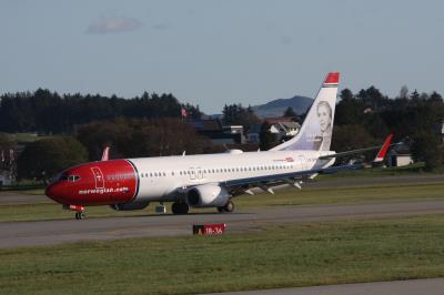 Image of aircraft registration LN-DYN - A 737-8JP(WL) operated by Norwegian Air Shuttle