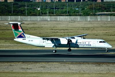 Image of aircraft registration ZS-YBU - A DHC-8-402NG operated by South African Express Airways