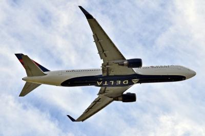 Image of aircraft registration N1603 - A 767-332(ER)(WL) operated by Delta Air Lines