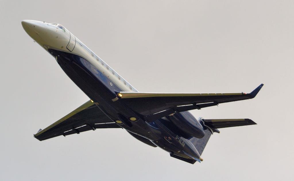 Photo of aircraft D-ALOA operated by Air Hamburg