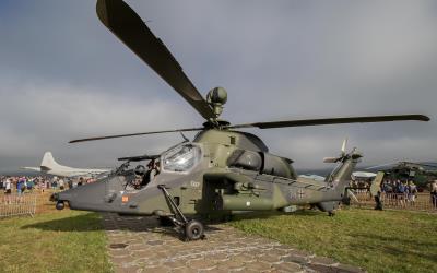 Photo of aircraft 74+47 operated by German Army (Heeresflieger)