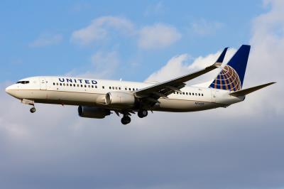 Photo of aircraft N76519 operated by United Airlines