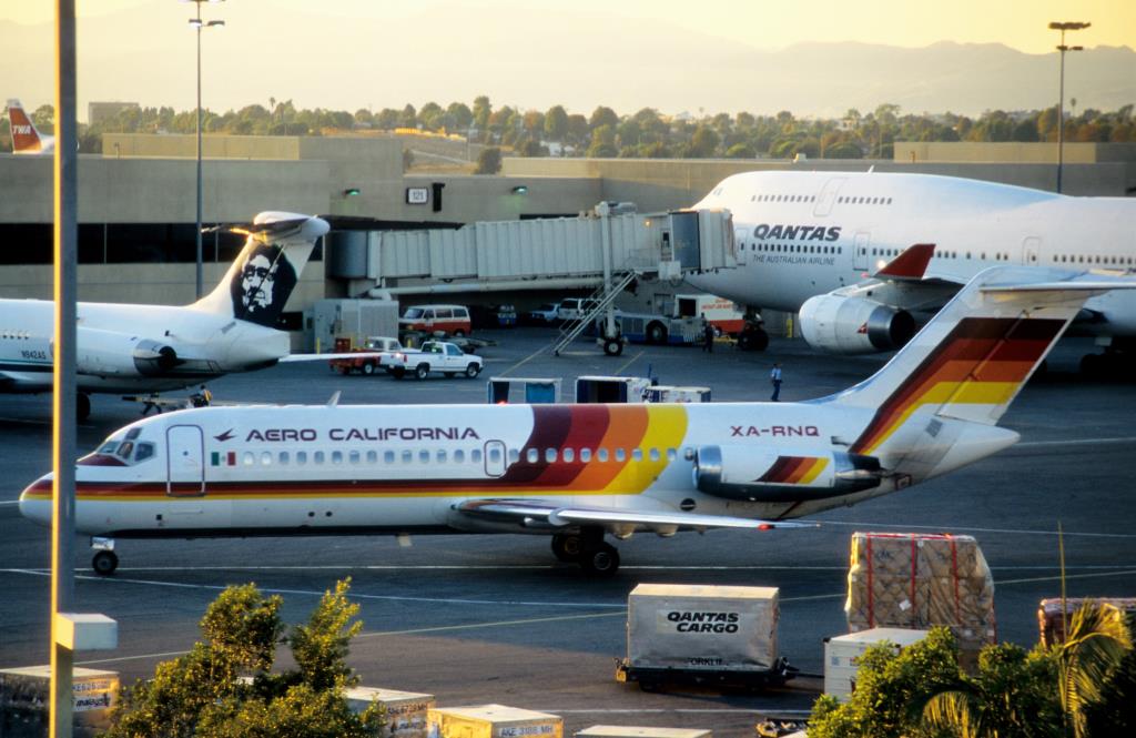 Photo of aircraft XA-RNQ operated by Aero California