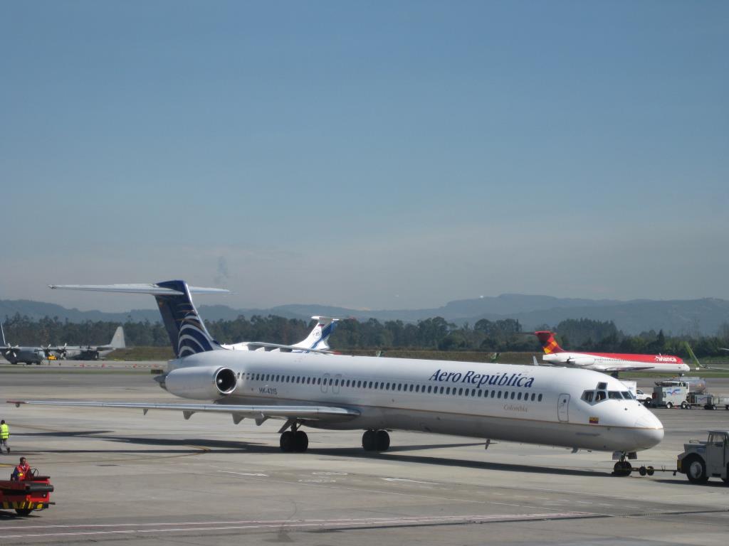 Photo of aircraft HK-4315X operated by Aero Republica