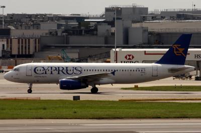 Image of aircraft registration 5B-DBB - A A320-231 operated by Cyprus Airways