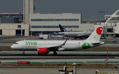 Photo of aircraft XA-VIA operated by Viva Aerobus