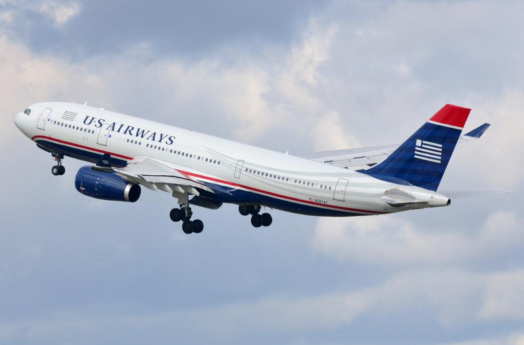 Photo of aircraft N287AY operated by US Airways