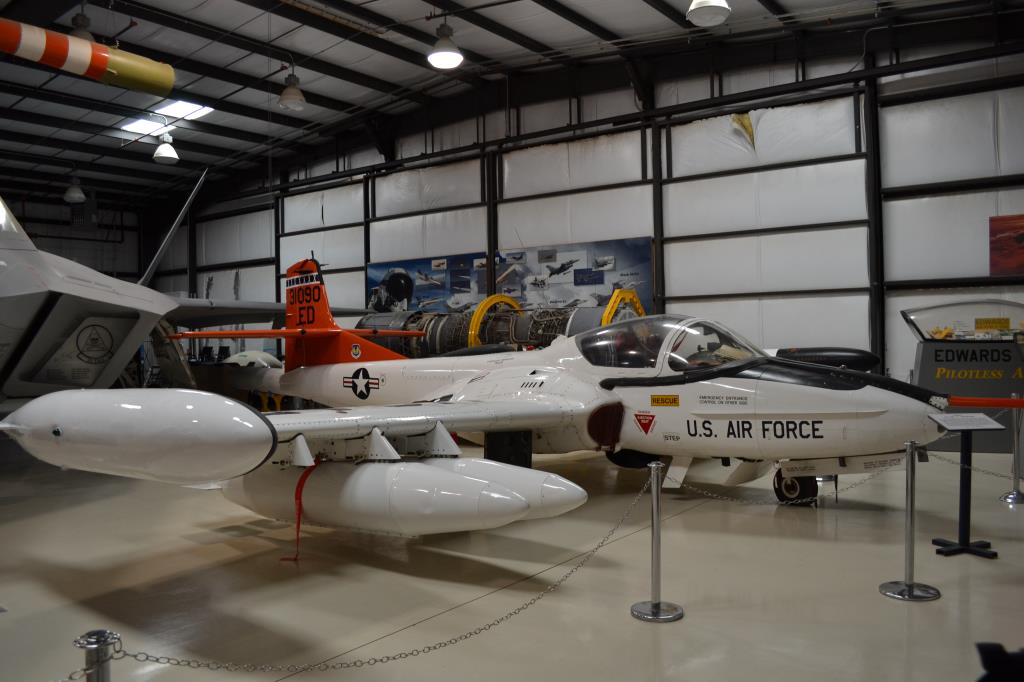 Photo of aircraft 73-1090 operated by United States Air Force