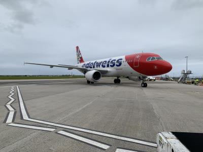 Photo of aircraft HB-JLR operated by Edelweiss Air