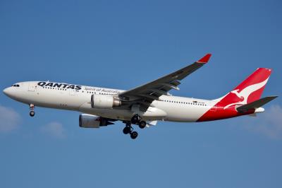 Image of aircraft registration VH-EBF - A A330-202 operated by Qantas