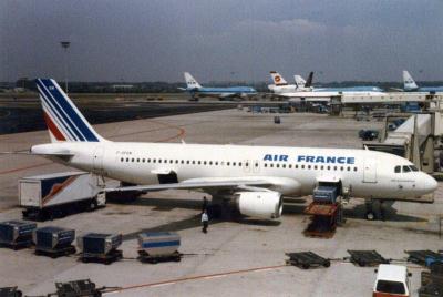 Photo of aircraft F-GFKM operated by Air France