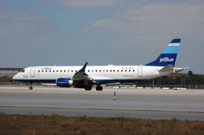 Photo of aircraft N179JB operated by JetBlue Airways