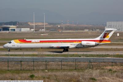 Photo of aircraft EC-FOF operated by Iberia