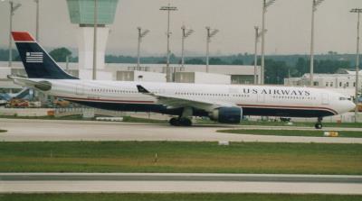 Photo of aircraft N270AY operated by US Airways
