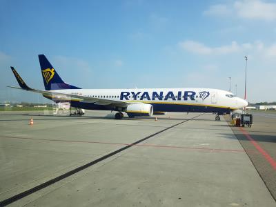 Photo of aircraft SP-RSR operated by Ryanair Sun