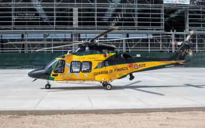 Photo of aircraft MM82000 operated by Guardia di Finanza