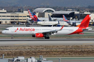 Photo of aircraft N693AV operated by Avianca Costa Rica