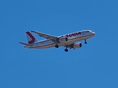 Photo of aircraft 9H-LOS operated by Lauda Europe