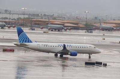 Photo of aircraft N608UX operated by United Express