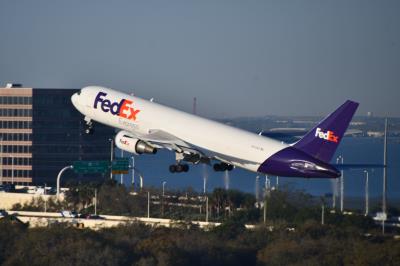 Photo of aircraft N173FE operated by Federal Express (FedEx)