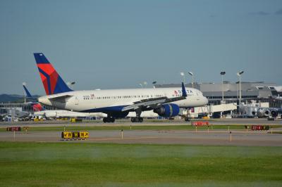 Photo of aircraft N692DL operated by Delta Air Lines