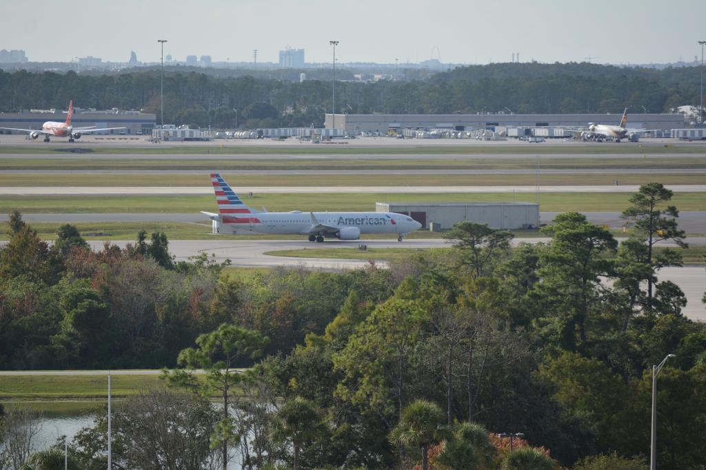 Photo of aircraft N303RG operated by American Airlines