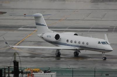 Photo of aircraft N71TV operated by DirecTV Group Inc