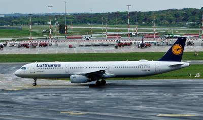 Image of aircraft registration D-AIDG - A A321-231 operated by Lufthansa