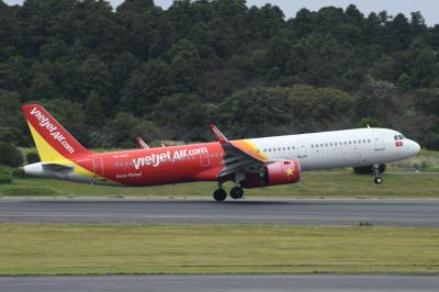 Photo of aircraft VN-A607 operated by VietJetAir