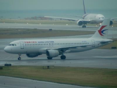 Photo of aircraft B-2375 operated by China Eastern Airlines