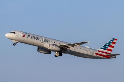 Photo of aircraft N920US operated by American Airlines