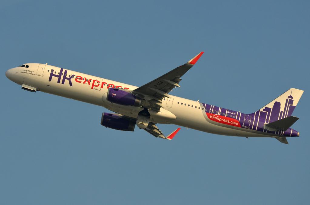 Photo of aircraft B-LEC operated by Hong Kong Express